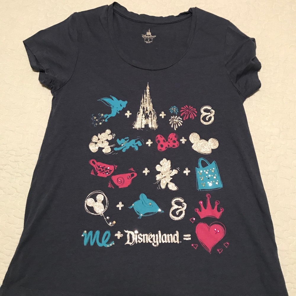 Authentic Disney shirt M/L